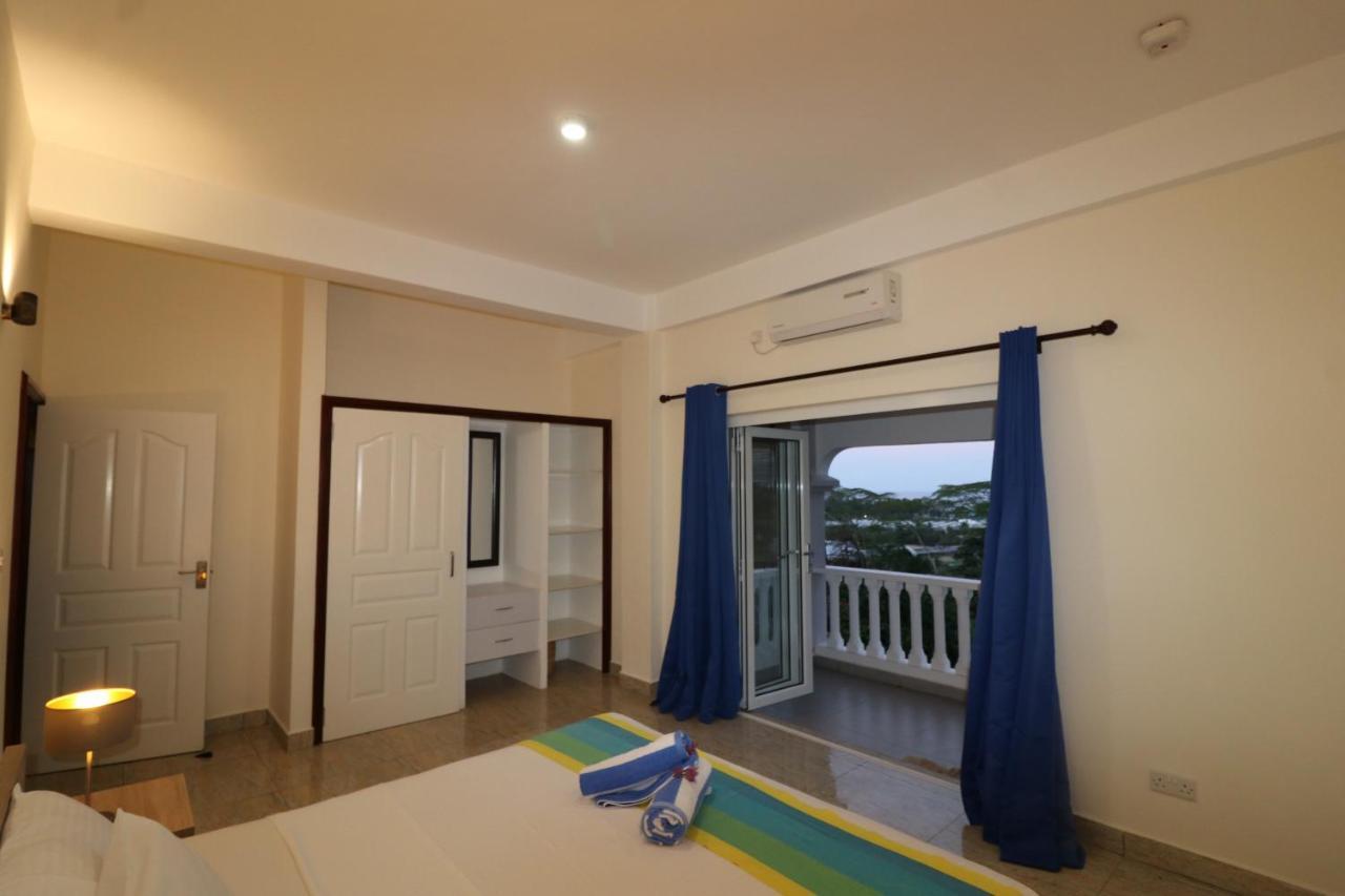 آنس رويال Le Ronce Villa المظهر الخارجي الصورة